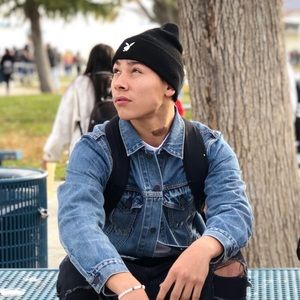 Meet your Posher, Robert